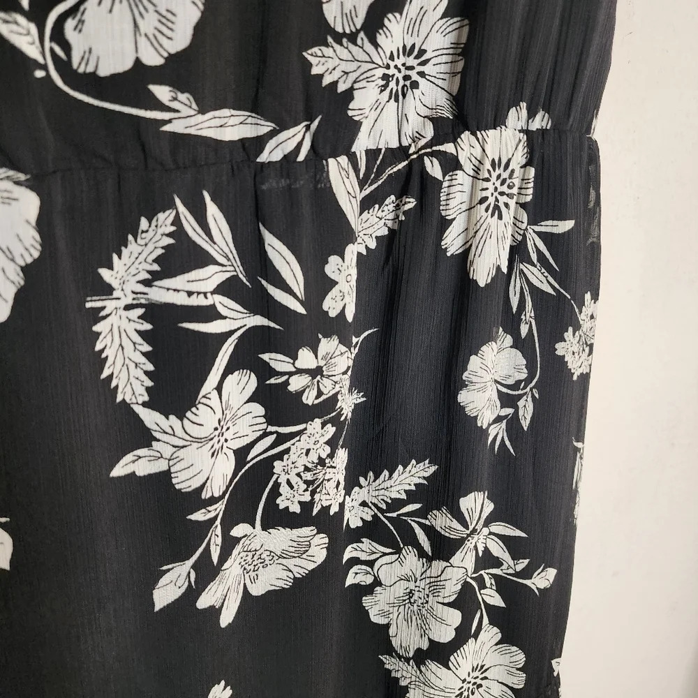 J. Crew midi dress. Ruffle hem. Black white floral. Size 12P - Picture 8 of 15